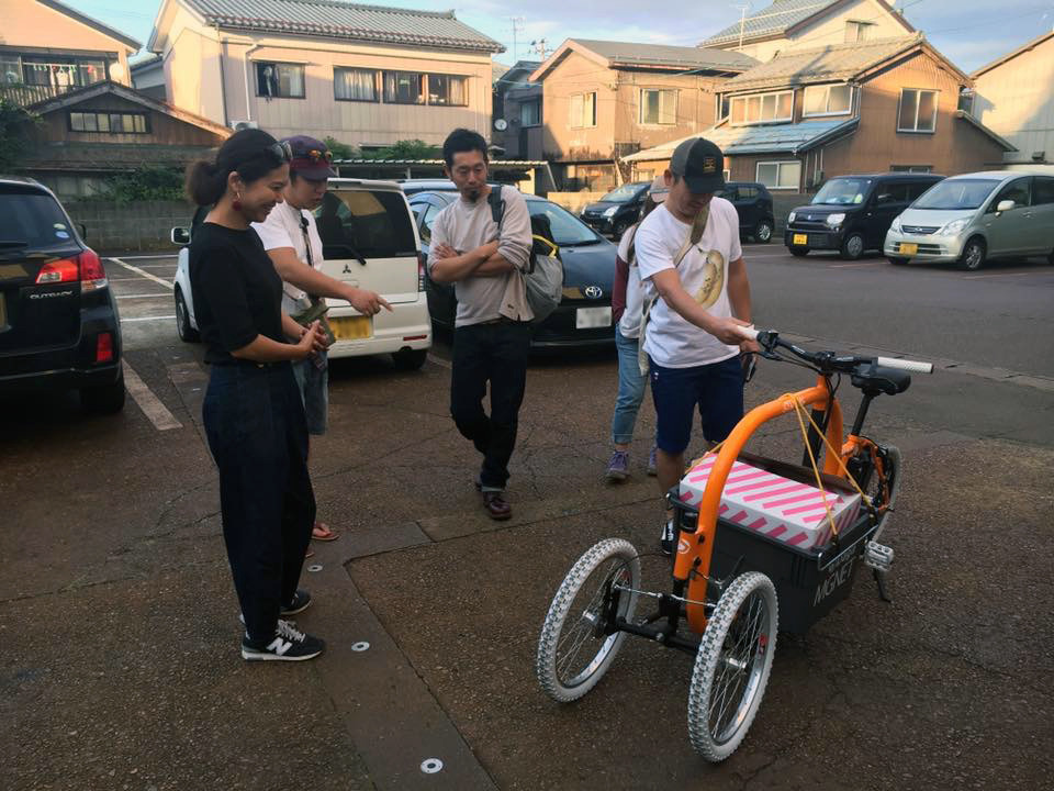 場所を変えて三条市内でゲリラ試乗会
