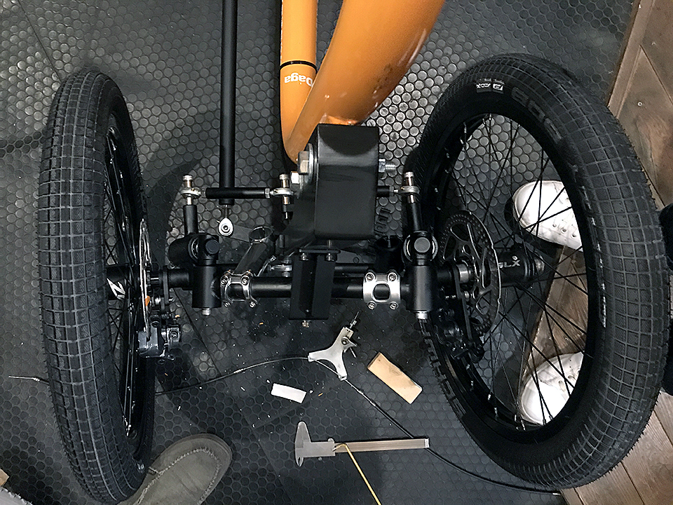 フレームに新ユニットを組み込み